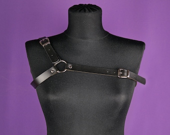 Asymmetric Leather Chest Harness: Unisex Punk Shoulder Accessory