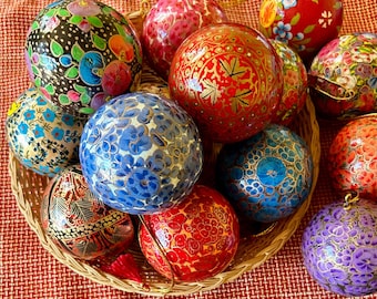 Christmas Ornaments Decor Ball 3 inch Bauble Assorted Handmade papier-mâché ornaments paper mache
