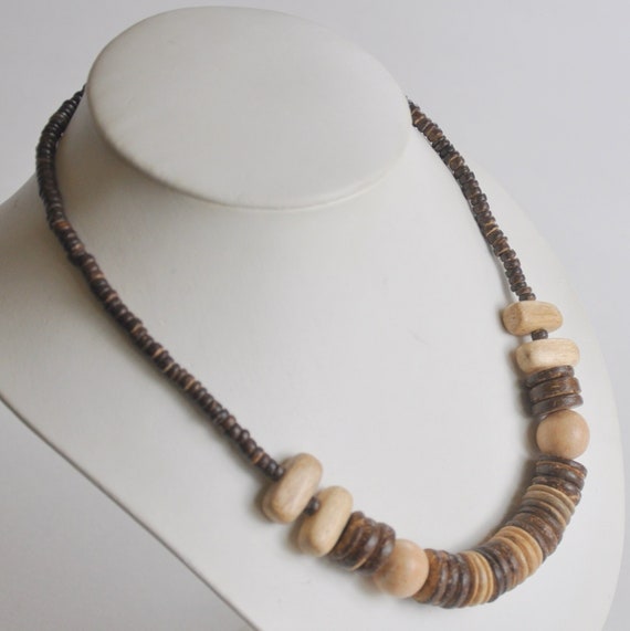 Handmade natural wooden beads necklace