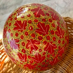 Handmade 4 Inch papier-mâché Christmas ornament paper mache Balls Baubles