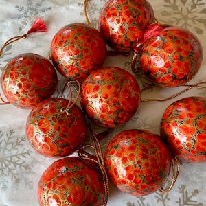 Handmade 1.5 inch Ball Christmas Ornaments Decor Bauble Handmade and hand painted papier-mâché ornaments paper mache