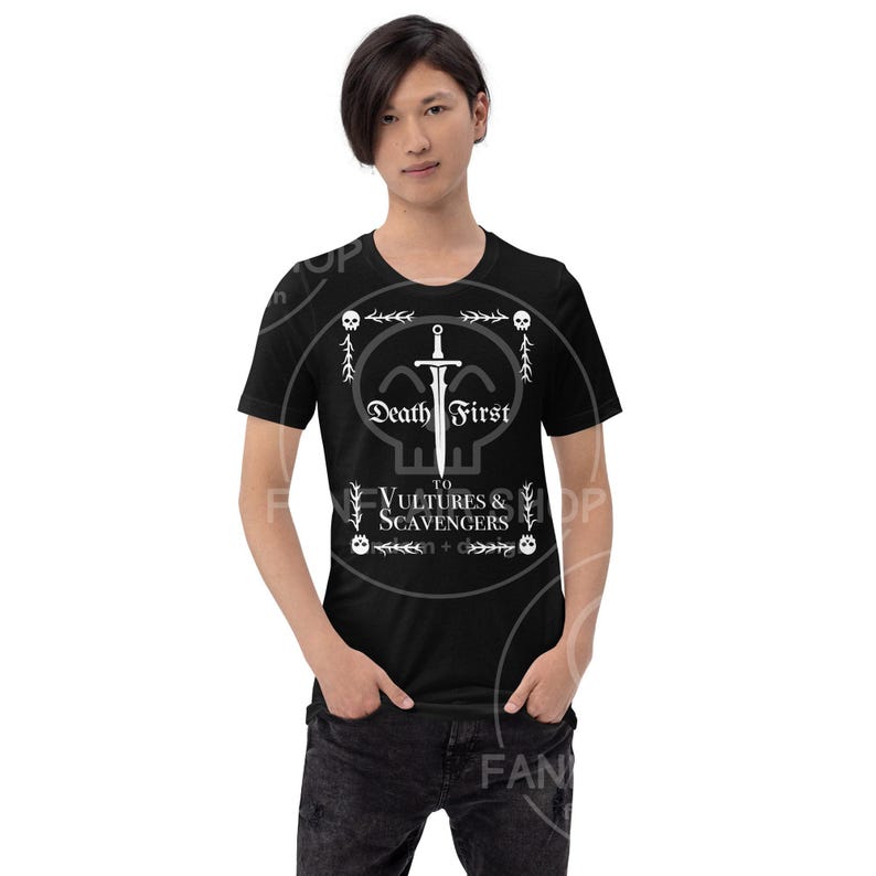The Locked Tomb // Gideon the Ninth -- Death First to Vultures & Scavengers -- Unisex T-Shirt Bild 2