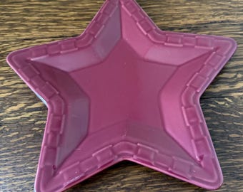 Longaberger Pottery Woven Traditions Paprika Star-Shaped Plate