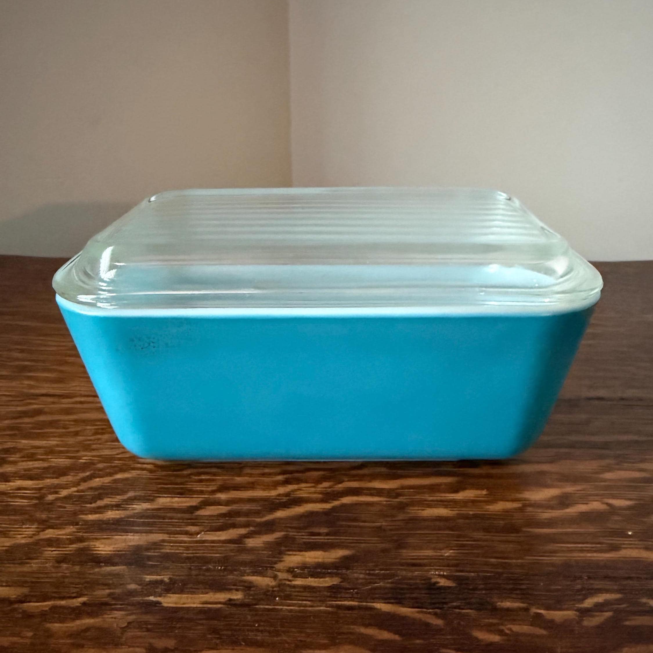 Vintage Pyrex 0502 Blue Refrigerator Dish With Lid Pint