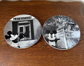 Walt Disney Studios Mickey Mouse Collectible Plates Black & White Set - 8.5-inches Diameter