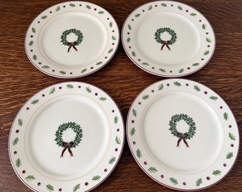 Set of 4 Merry Brite Christmas Salad Plates 7.5 Inch Holiday Home Wreath Holly