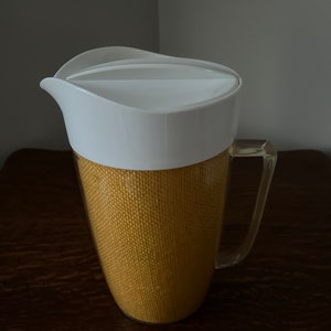 Compact Pitcher with Premium Lid, Plastic Pitcher with