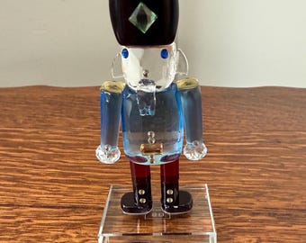 Simons Designs Crystal Nutcracker Paperweight Red or Blue 5-Inch Holiday Figurine in Box