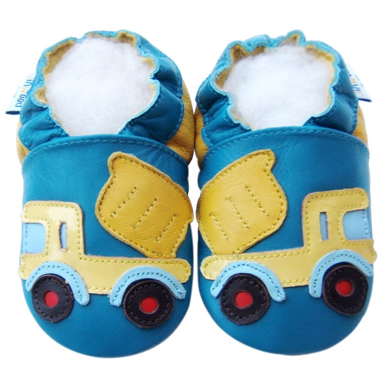 Best Seller Soft Sole Leather Baby Boys Girls Shoes Unisex Kid Shoes Infant Sandal Toddler Crib Moccasin Shoes Baby Booties 0-3 Y dump truck blue