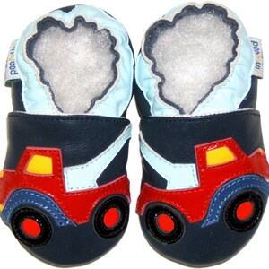 Boys Shoes Motorcycle, Firetruck, Train, Racingcar, Helicopter Vehicle Pattern Soft Leather Anti-Slip Sole Baby Crib Booties 0-3Y truck navy