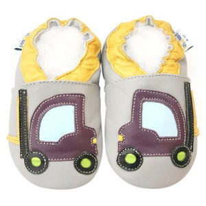 Boys Shoes Motorcycle, Firetruck, Train, Racingcar, Helicopter Vehicle Pattern Soft Leather Anti-Slip Sole Baby Crib Booties 0-3Y folk lift grey