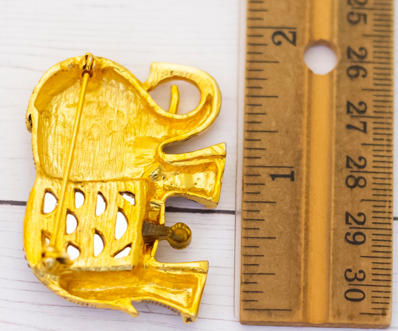 Magnifique broche vintage doré et orange et strass