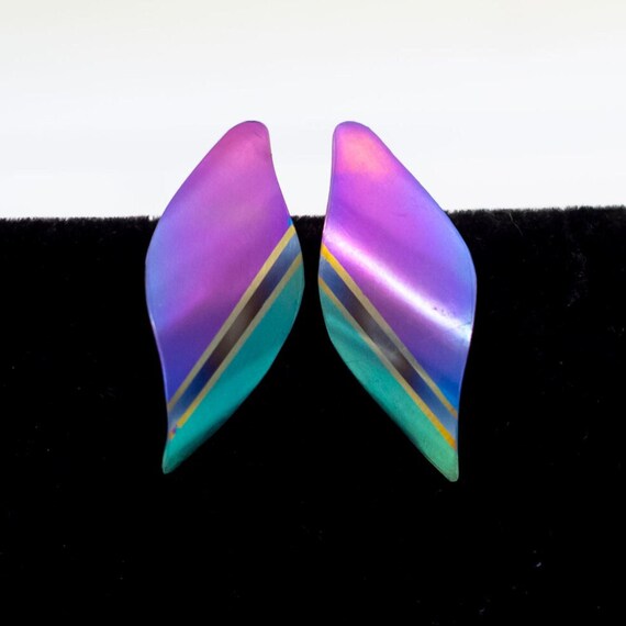 Vintage abstract iridescent aurora - Gem