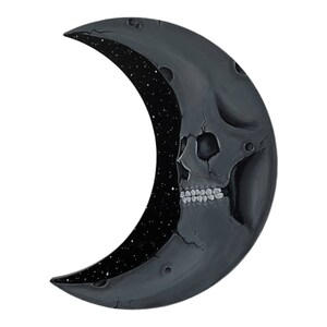Luna calavera skull crescent moon