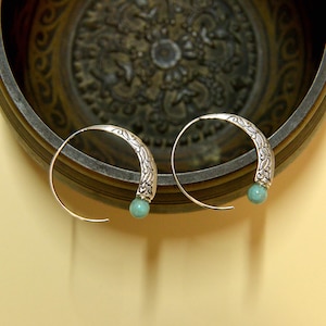 Handmade Tibetan Silver Turquoise Earrings: Retro Carved Style