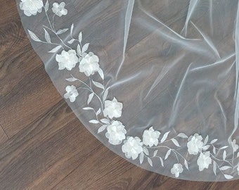 Hochzeitsschleier, Blumenschleier, einstöckiger Schleier mit zarter Blumenstickerei - Perfekt für die moderne Braut