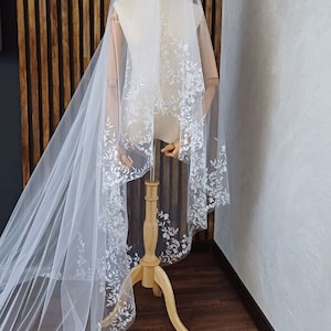 Floral Embroidered Cathedral Wedding Veil: Bohemian Flower Lace