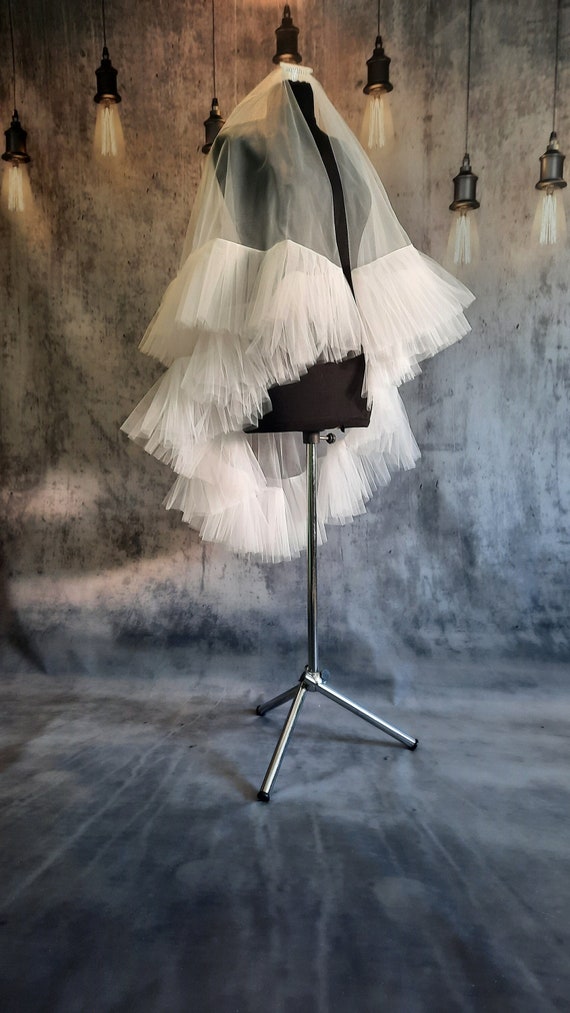 Ruffle veil Soft veil Frill tulle veil, modern wedding bridal veil, ruffle, lace, modern bohemian bridal veil