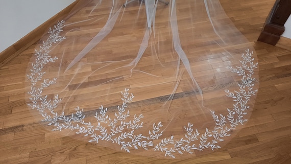 Wedding veil, white veil, ivory veil, cathedral veil, floral veil, tulle veil embroidery