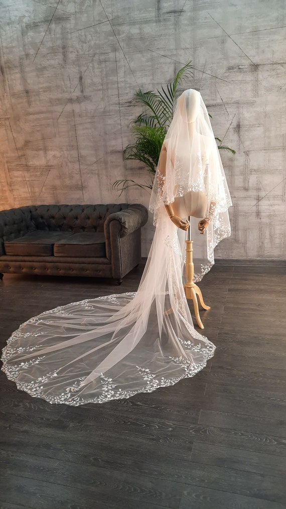 Embroidery floral veil, long flowered veil, cathedral veil, bridal veil, flower lace veil, bohemian wedding veil, beaded floral lace veil