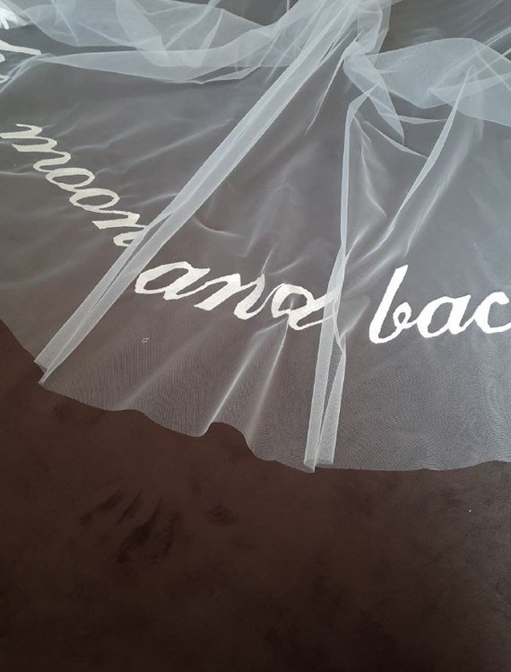 Personalized veil with embroidered text individual veil text
