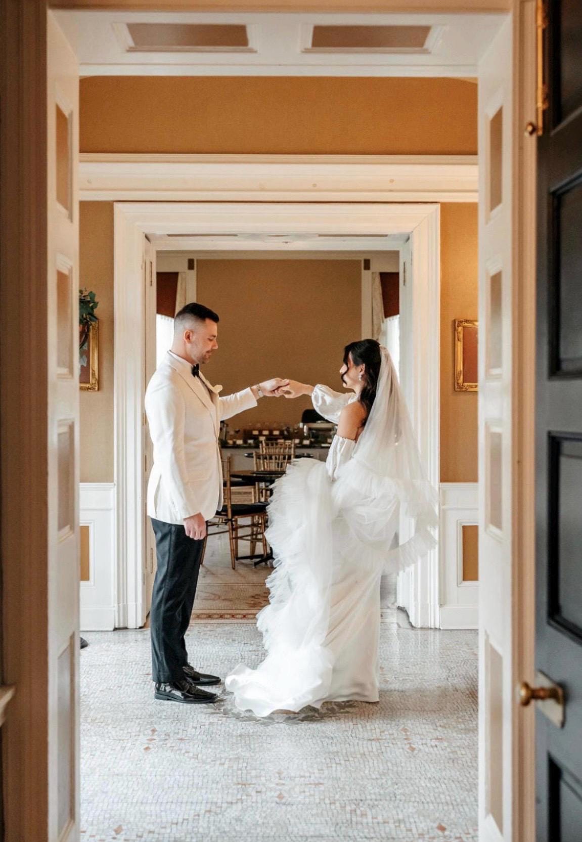 Ruffled Two-tier Wedding Veil: Custom Embroidery, Metal Comb  display picture 2