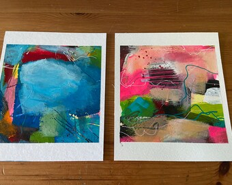 Kleines handgemaltes 2er Set Acrylbilder Zeitgenössische brilliante Malereien moderne abstrakte Bilder Reihe Hellblau Rosa Mini Gemälde bunt