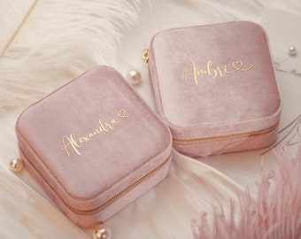 Custom Name Velvet Travel Jewelry Case • Personalized Jewelry Box • Personalized Bridesmaid Wedding Favors • Mother's Day Gift