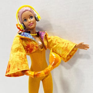 OOAK Rescue Doll - The Stinger Bild 1