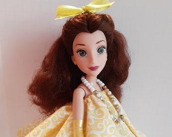 Muñeca de rescate OOAK - Disney La Bella y la Bestia Belle inspiró Babydoll vestido de gala amarillo con cara repintada