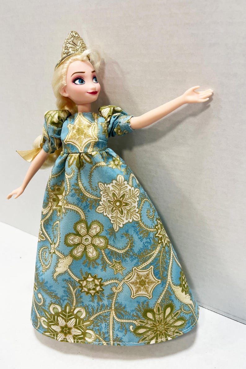 OOAK Rescue Doll - Disney Inspired Queen Elsa Christmas Morning bild 8