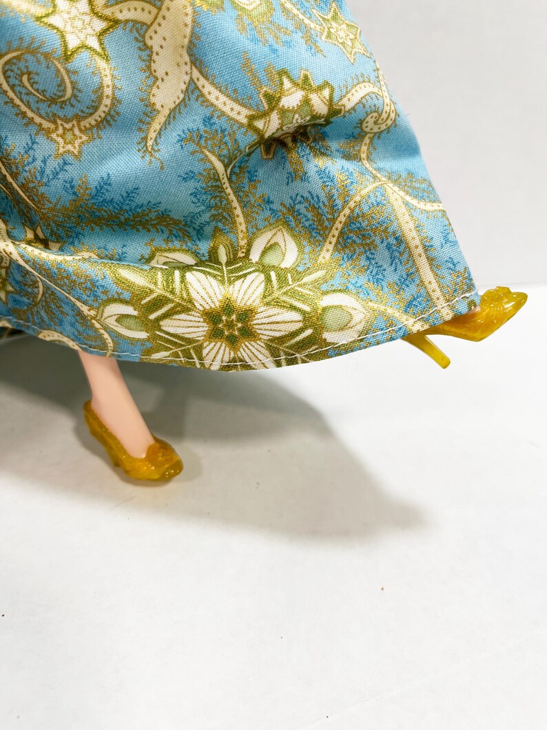 OOAK Rescue Doll - Disney Inspired Queen Elsa Christmas Morning bild 7