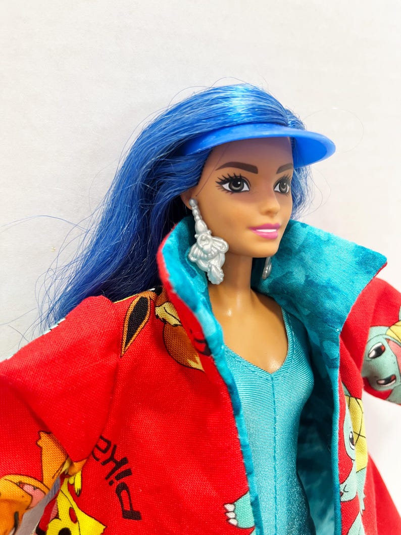 OOAK Rescue Doll - Pokemon Inspired Water Type Trainer with Squirtle and Croconaw bild 2