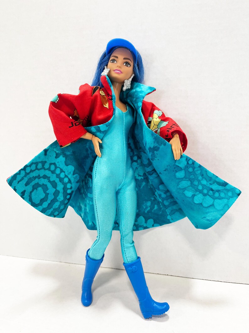 OOAK Rescue Doll - Pokemon Inspired Water Type Trainer with Squirtle and Croconaw bild 5