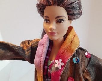 OOAK Rescue Doll – Die Schmetterlingsfrau, kurvige Barbie mit entwurzelten Haaren