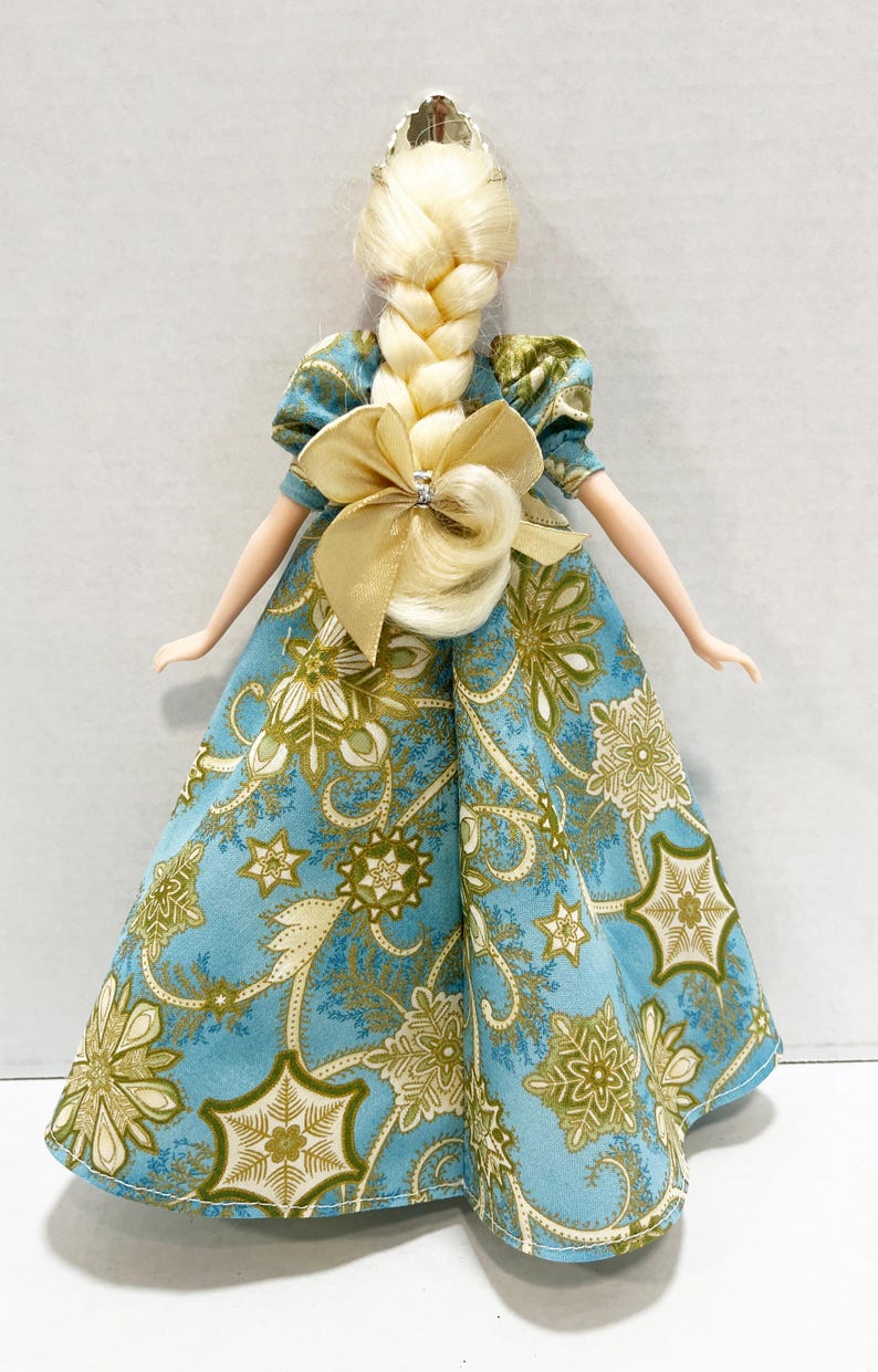 OOAK Rescue Doll - Disney Inspired Queen Elsa Christmas Morning bild 14