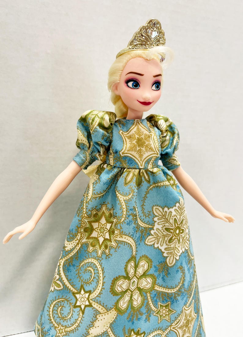 OOAK Rescue Doll - Disney Inspired Queen Elsa Christmas Morning bild 2