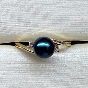 14K Yellow Gold Black Pearl Ring- .05 Carat Diamonds- Vintage, Estate- Gifts For Her
