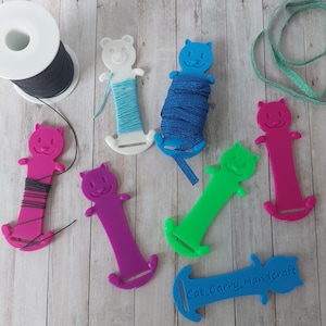 Wickelkarte Katze / Leere Spule / Spulenwickler Aufbewahrung / Gummiband + Band Organizer / Garnspule /Spulen-Kätzchen
