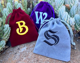 Custom Embroidered DnD Dice Bag, Personalised D&D Dice Pouch, Dungeons and Dragons, Game Wedding Favor, Geek Gift, Custom Name Bag