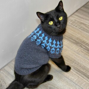 Hand Knitted Cat Sweater Icelandic, Handmade Norwegian Wool Jumper for Small Dog or Sphynx cat, Jacquard Pet Clothes for Kitten or Puppy image 3