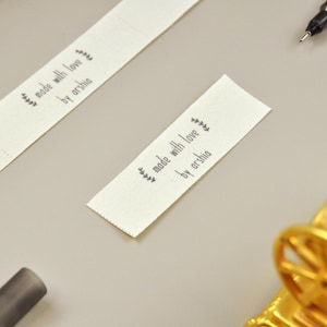 Small quantity eco friendly woven labels