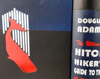 洋書 貴重 銀河ヒッチハイク・ガイド ダグラス・アダムズ 英語
