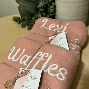 Personalised Fleece Blanket for Pets Dog / Cat , Medium and Small sizes. Grey, Pink or Dark Grey. Pet Name, winter blanket, warm and cozy.