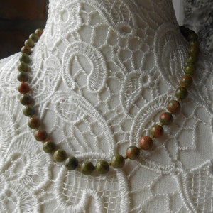 Vintage Gemstones Necklace Knotted Beads 80s