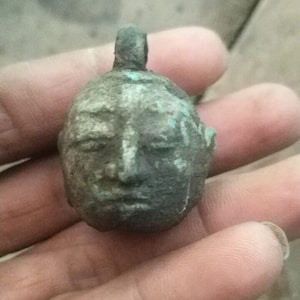 Early Javanese Bronze Budha Head Amulet | Uncleaned - Unearth finds