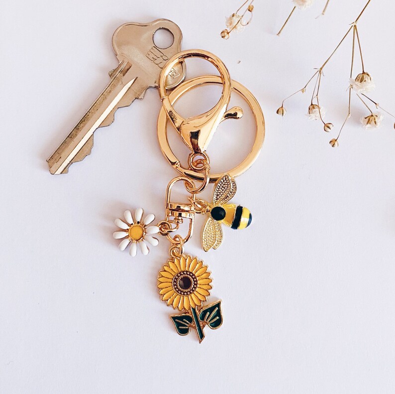 Sunflower Bee Keychain | Bag Charm | Sunflower Nature Gift | Custom ...