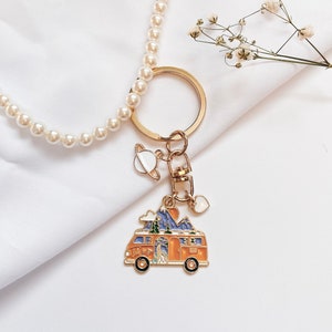 ワンダラスト ドリーマー キーリング | バッグチャーム | 旅行ロードトリップ愛好家 | カスタムキーチェーン | キーアクセサリー | ギフト
