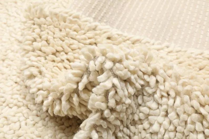 Nubby Rugs Handwoven Stick Saggi Wool Rug | Off-white High Pile Hand Knotted Rug ...