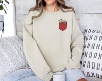 Wild Flowers Sweatshirt, Floral Hoodie, Boho Floral Sweatshirt, Botanical Shirt, Wildflower Sweatshirt, Botanical Flowers Hoodie